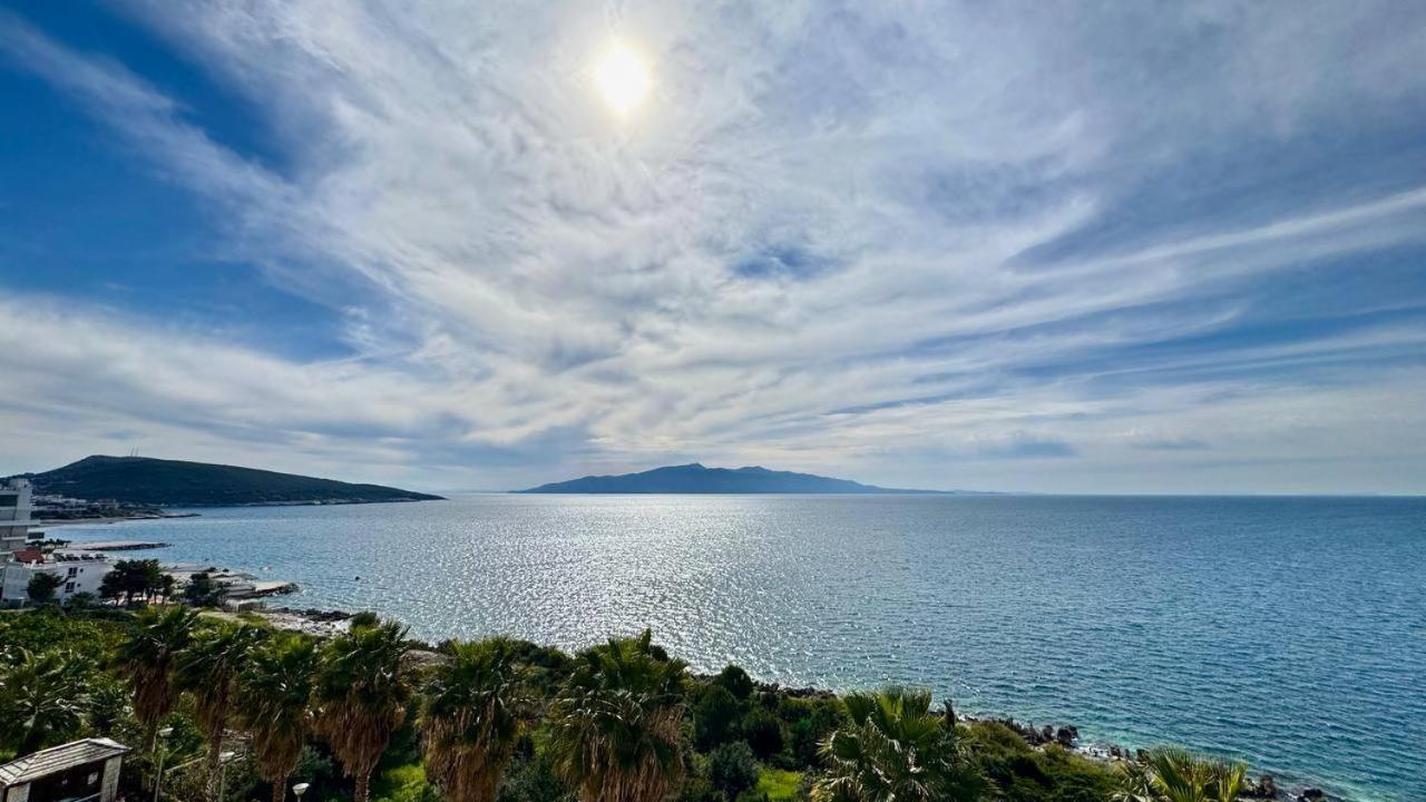 White Sea View Residence Sarandë Buitenkant foto