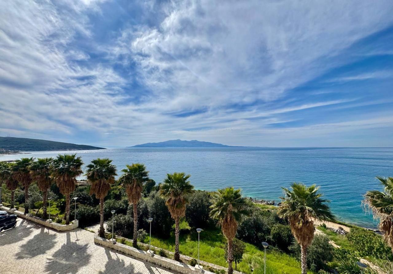 White Sea View Residence Sarandë Buitenkant foto